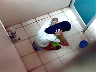 amateur hidden cam voyeur