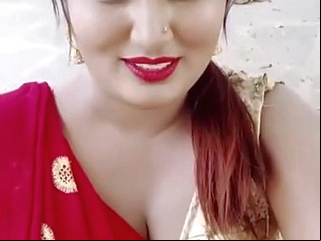 amateur big tits brunette